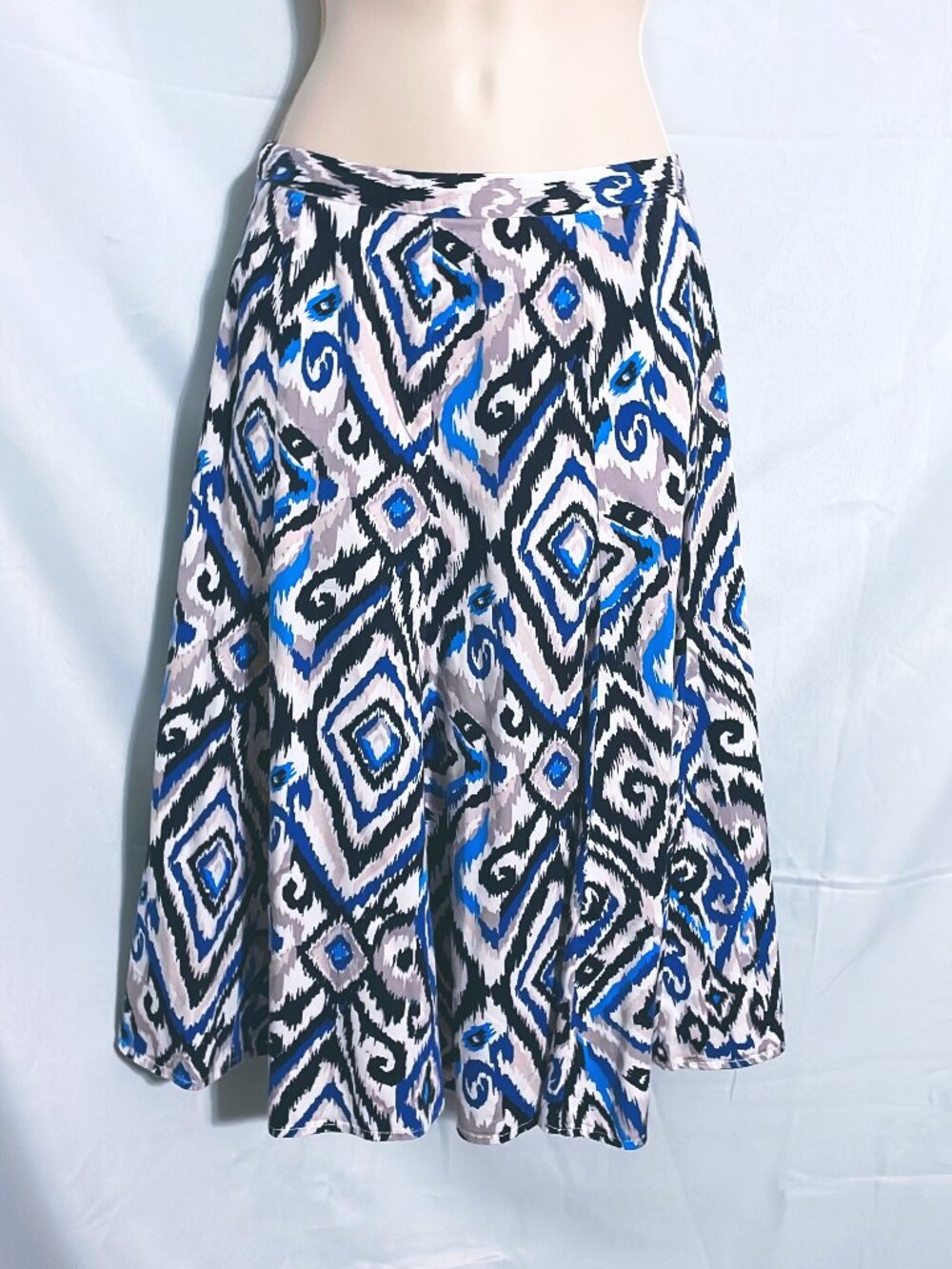 Covington Cute Multicolor Skirt Size 8